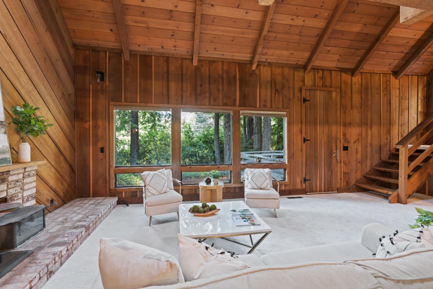 316 W Hilton DR