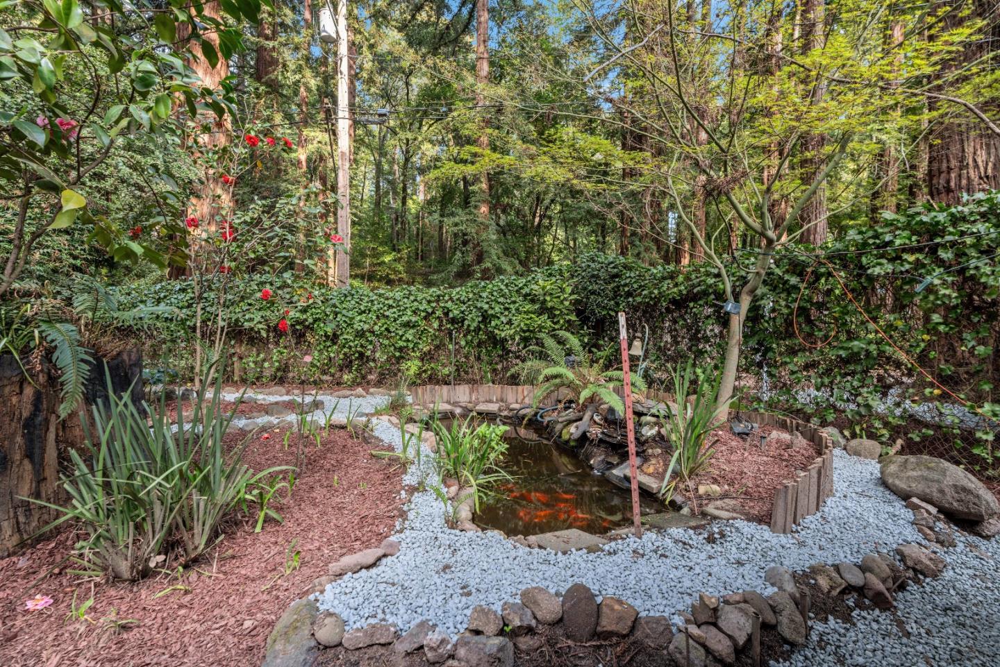 635 Primavera RD