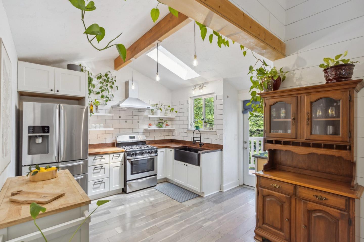 155 West DR