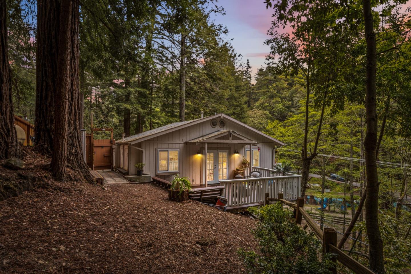 155 West DR