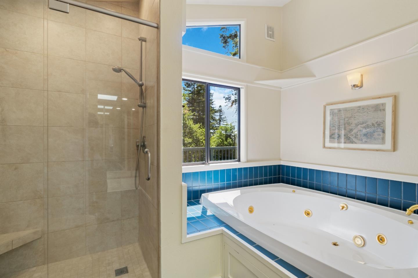 1245 El Solyo Heights DR