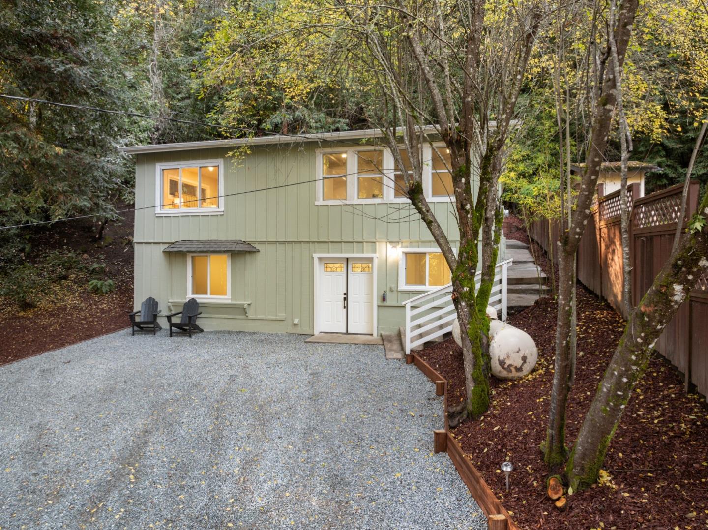 1603 Lockhart Gulch RD