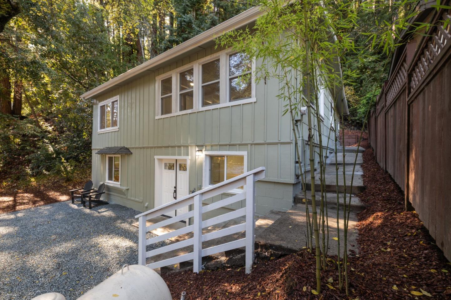 1603 Lockhart Gulch RD