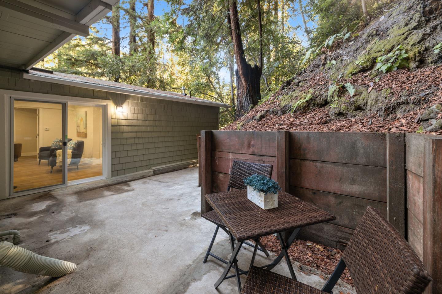 1603 Lockhart Gulch RD