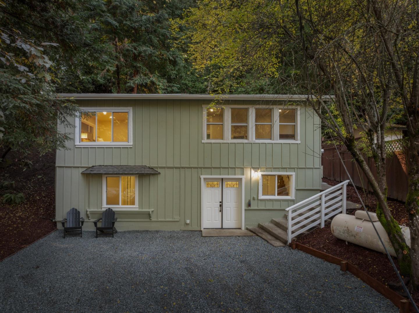 1603 Lockhart Gulch RD