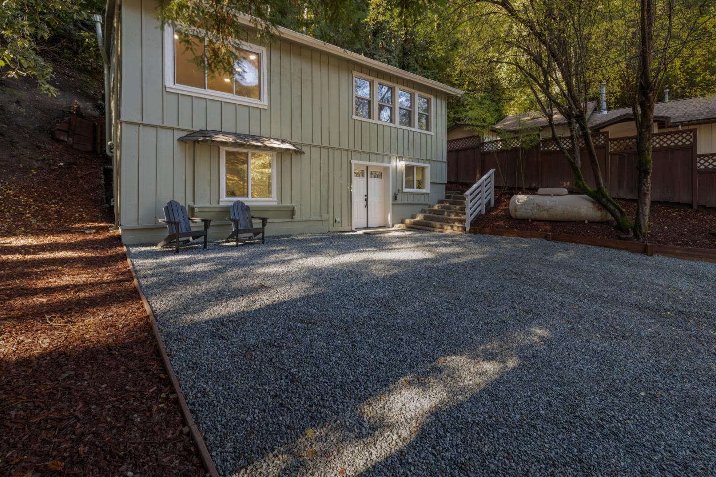 1603 Lockhart Gulch RD