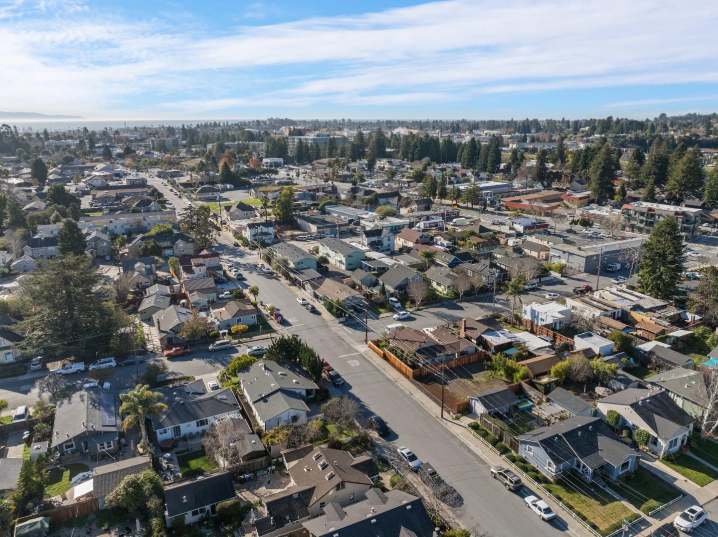 609 May AVE