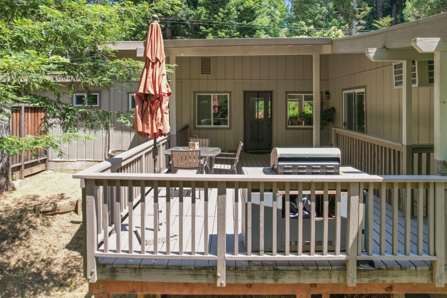 333 Dakenbrook DR
