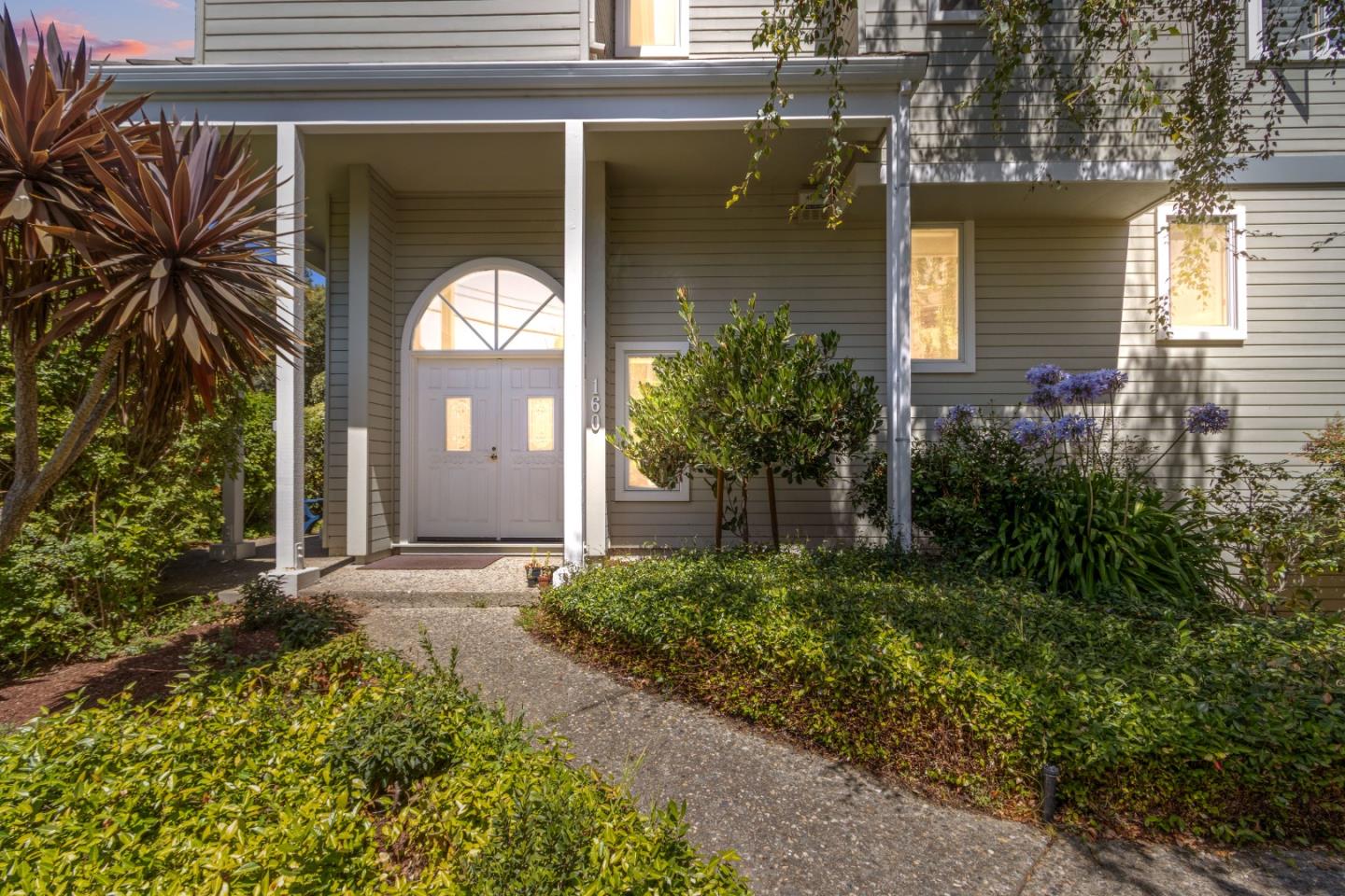 160 Frederick Street