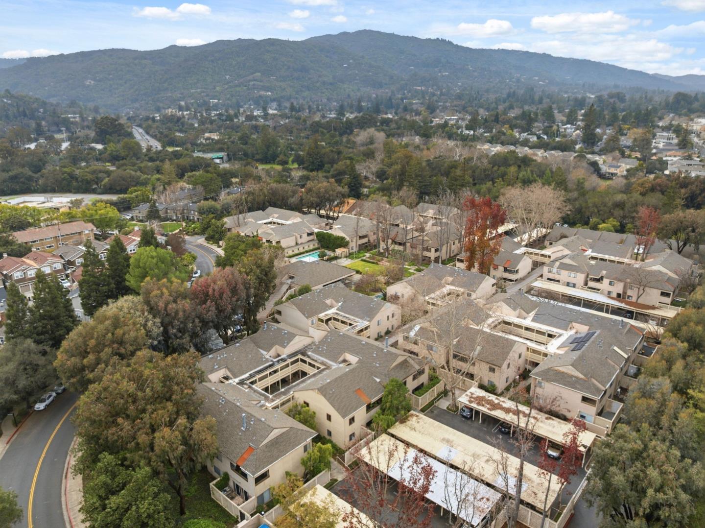 453 Alberto Way D155