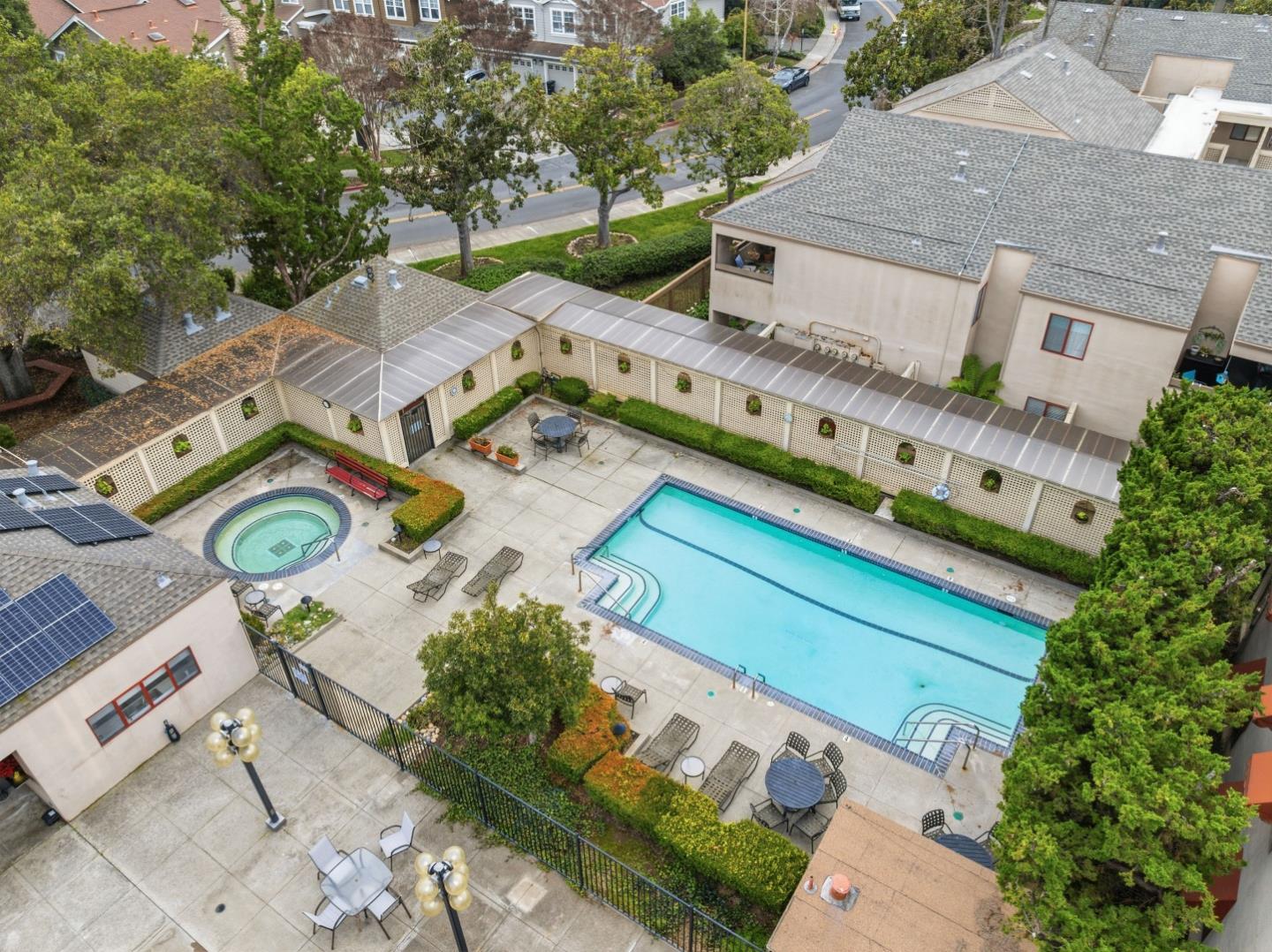 453 Alberto Way D155