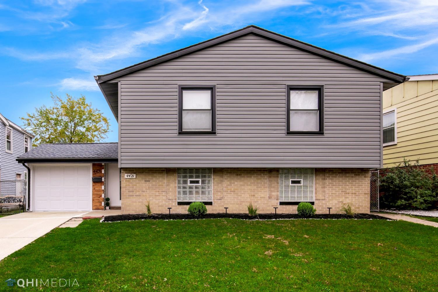 4421 Arbutus Lane
