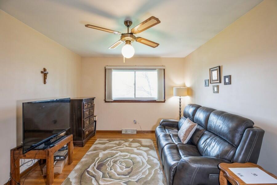 1821 Bluebird Lane
