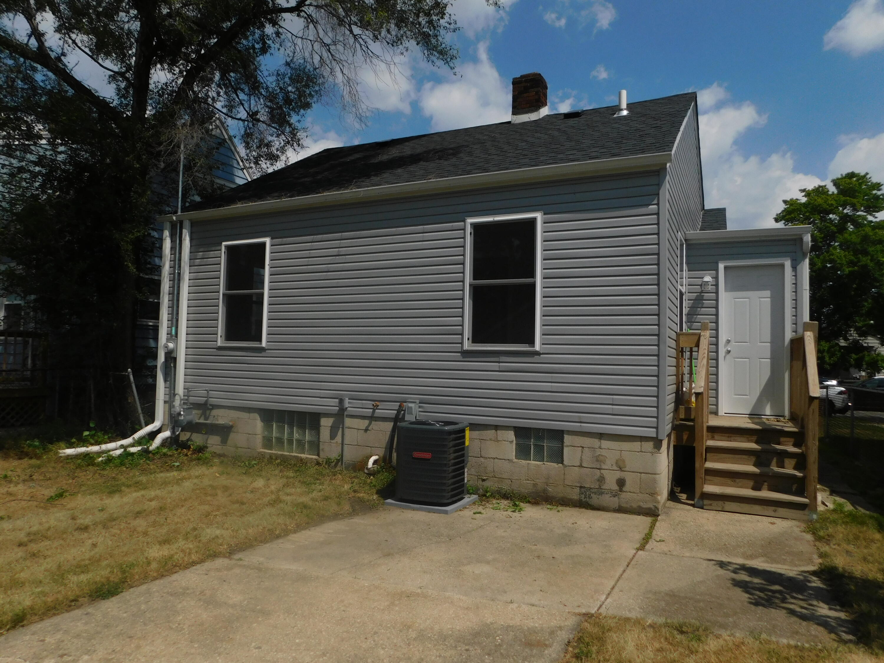 2714 162nd Place