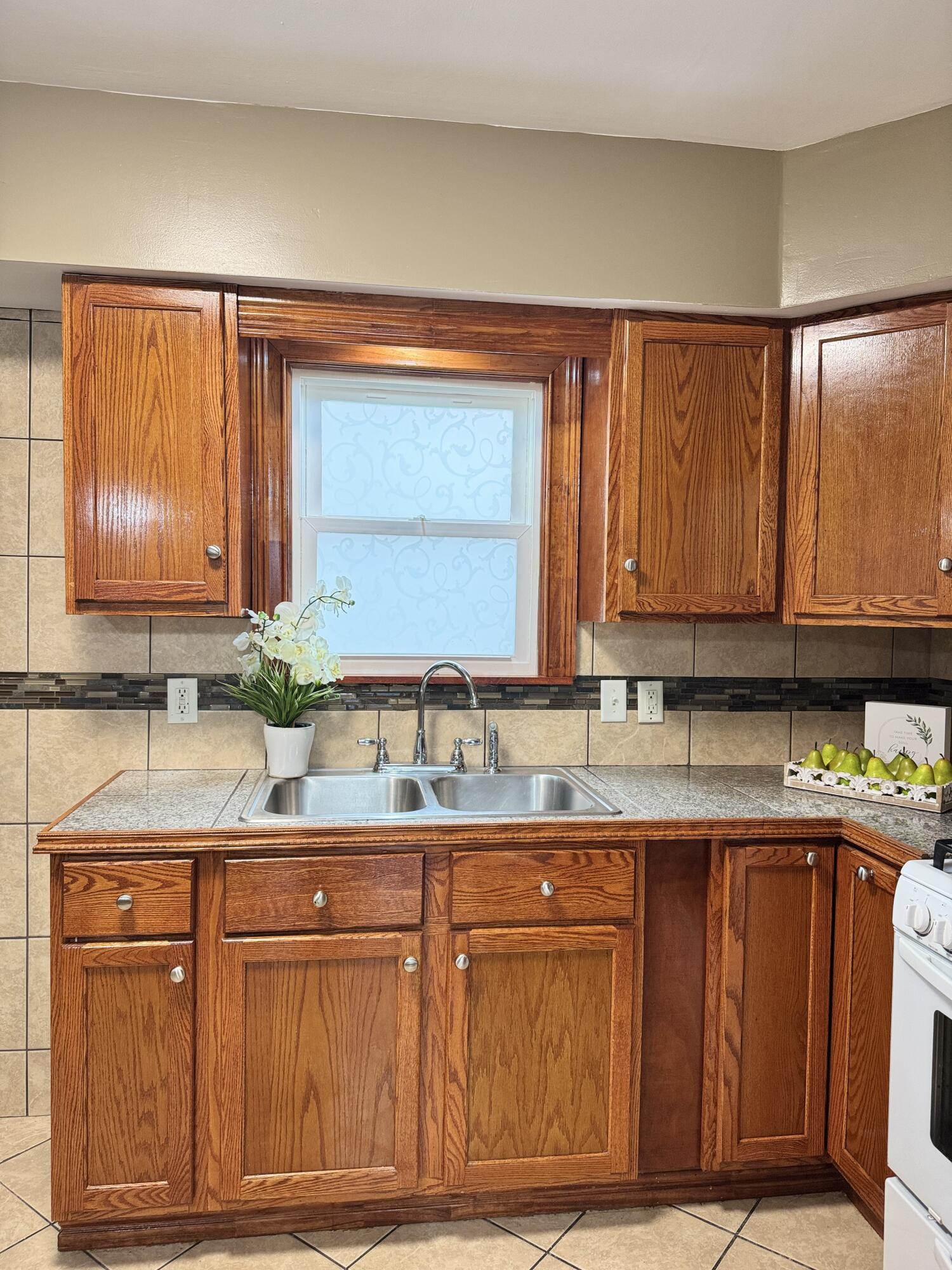 2903 Janet Place