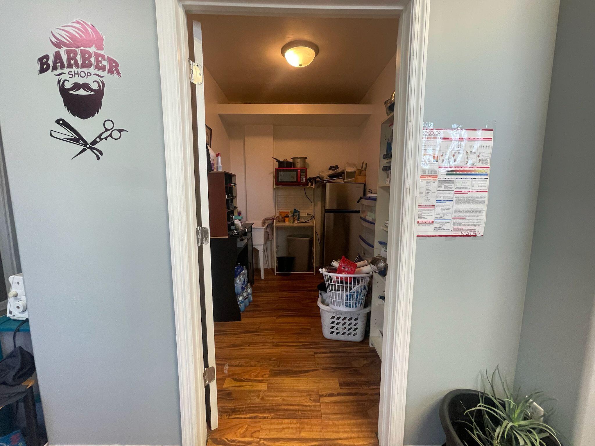 6429-6431 Kennedy Avenue Unit: 1