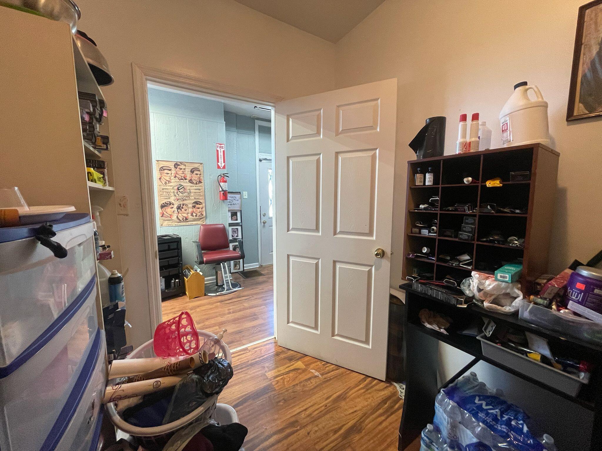 6429-6431 Kennedy Avenue Unit: 1