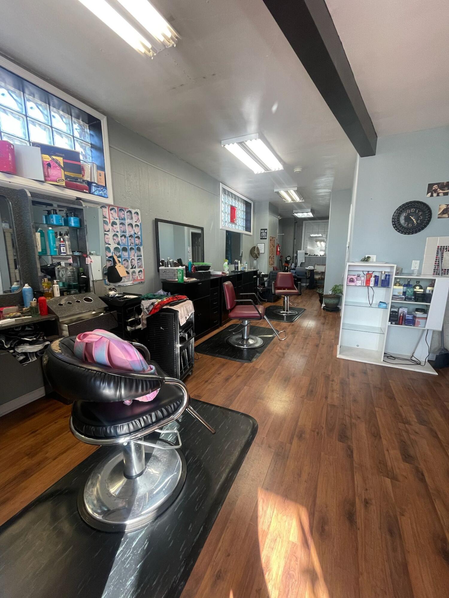 6429-6431 Kennedy Avenue Unit: 1