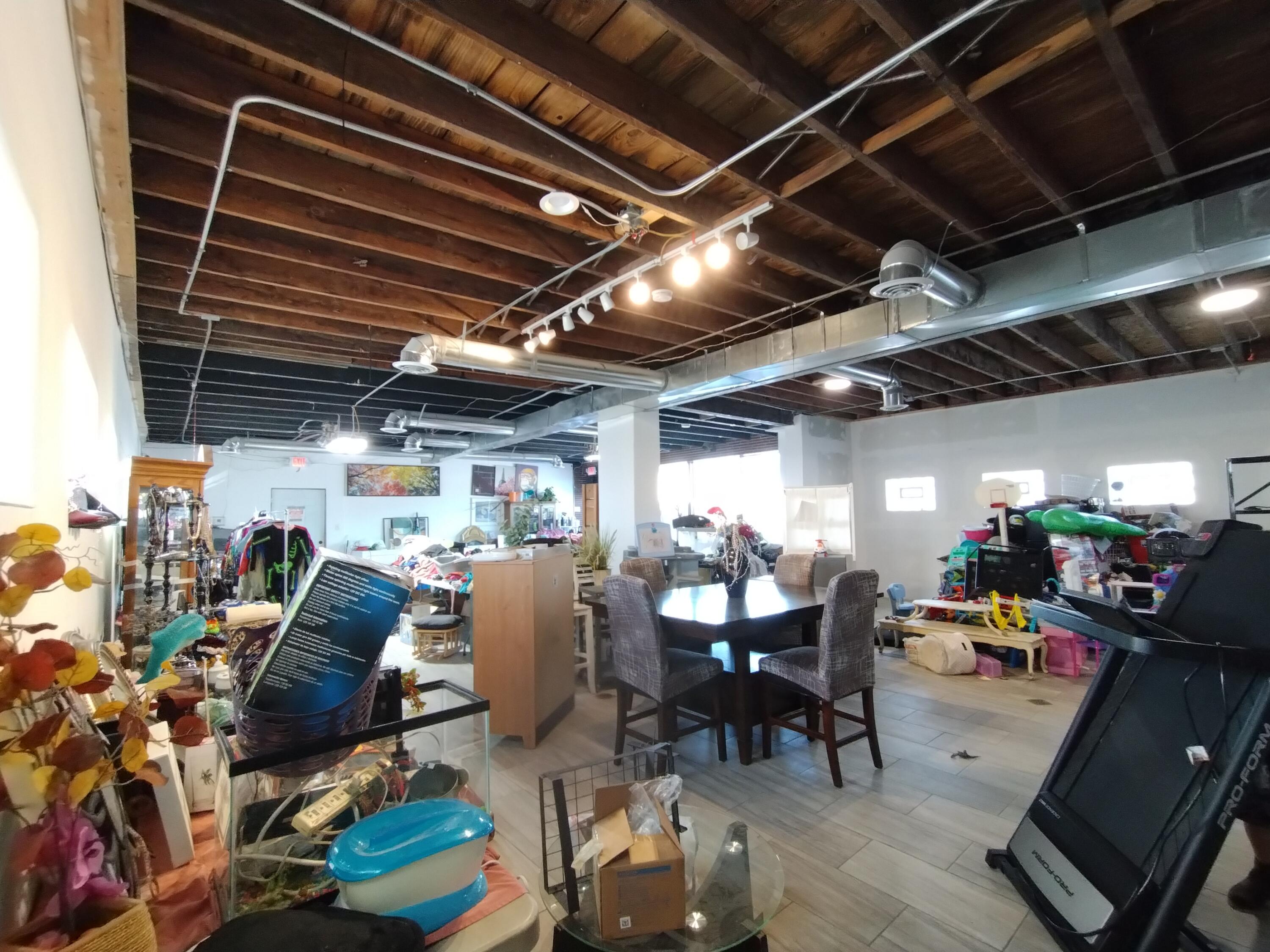 6429-6431 Kennedy Avenue Unit: 1
