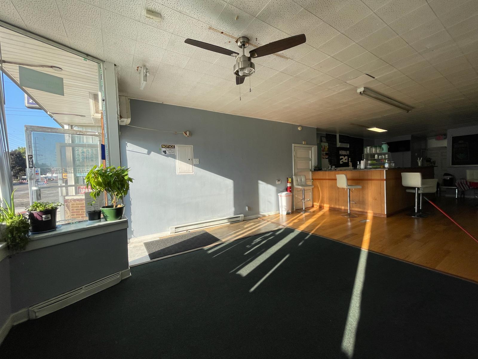 6429-6431 Kennedy Avenue Unit: 1