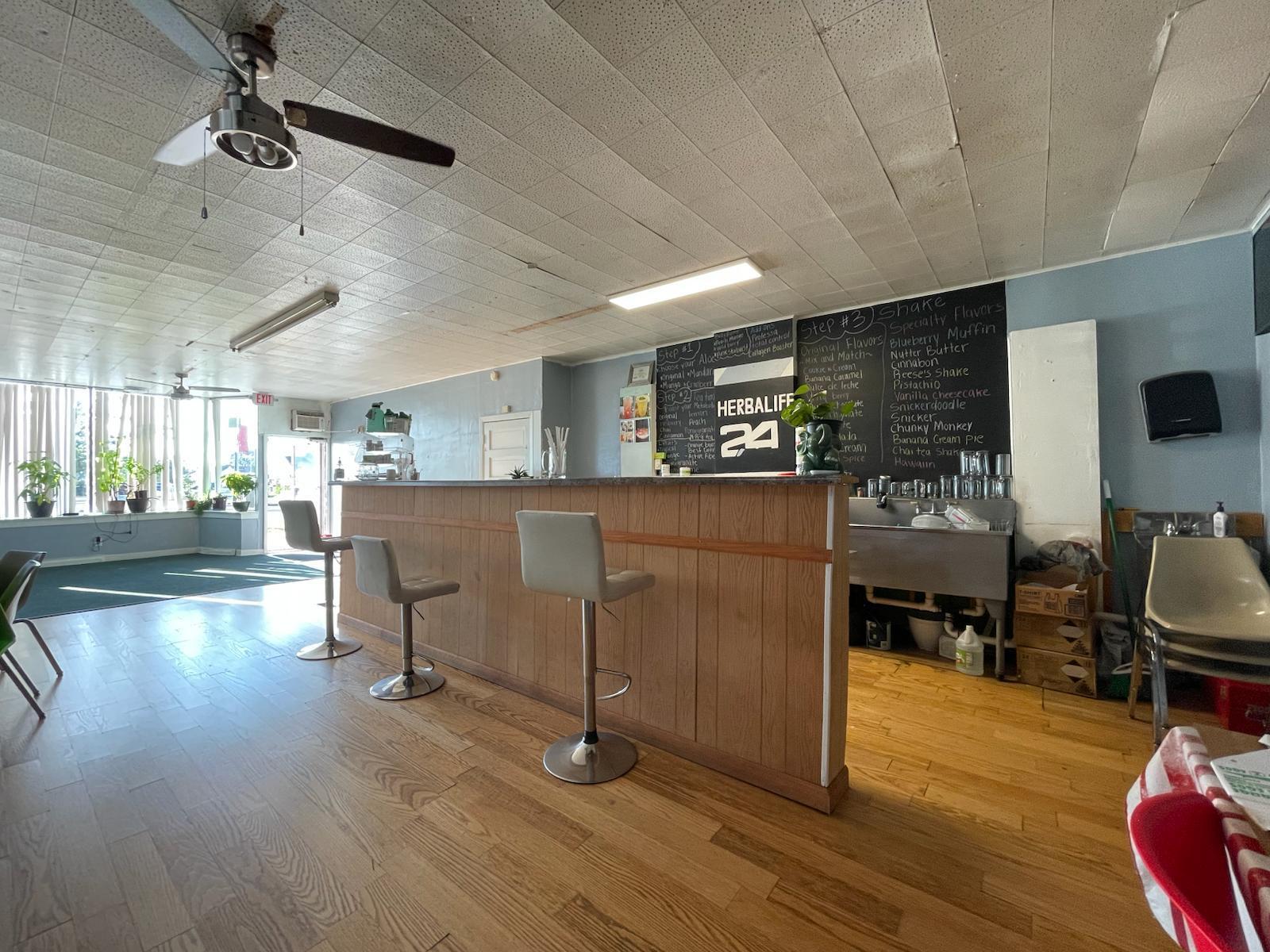 6429-6431 Kennedy Avenue Unit: 1