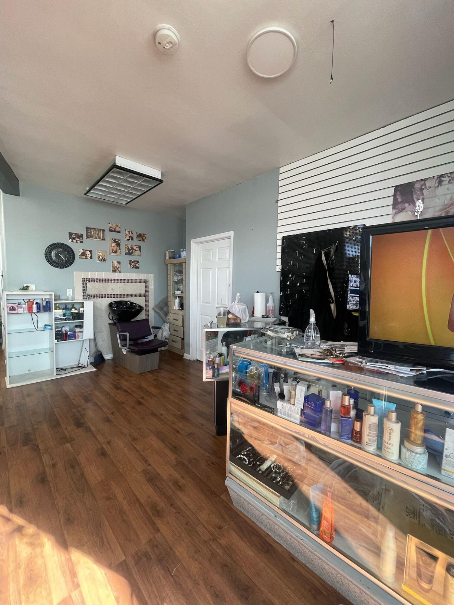 6429-31 Kennedy Avenue