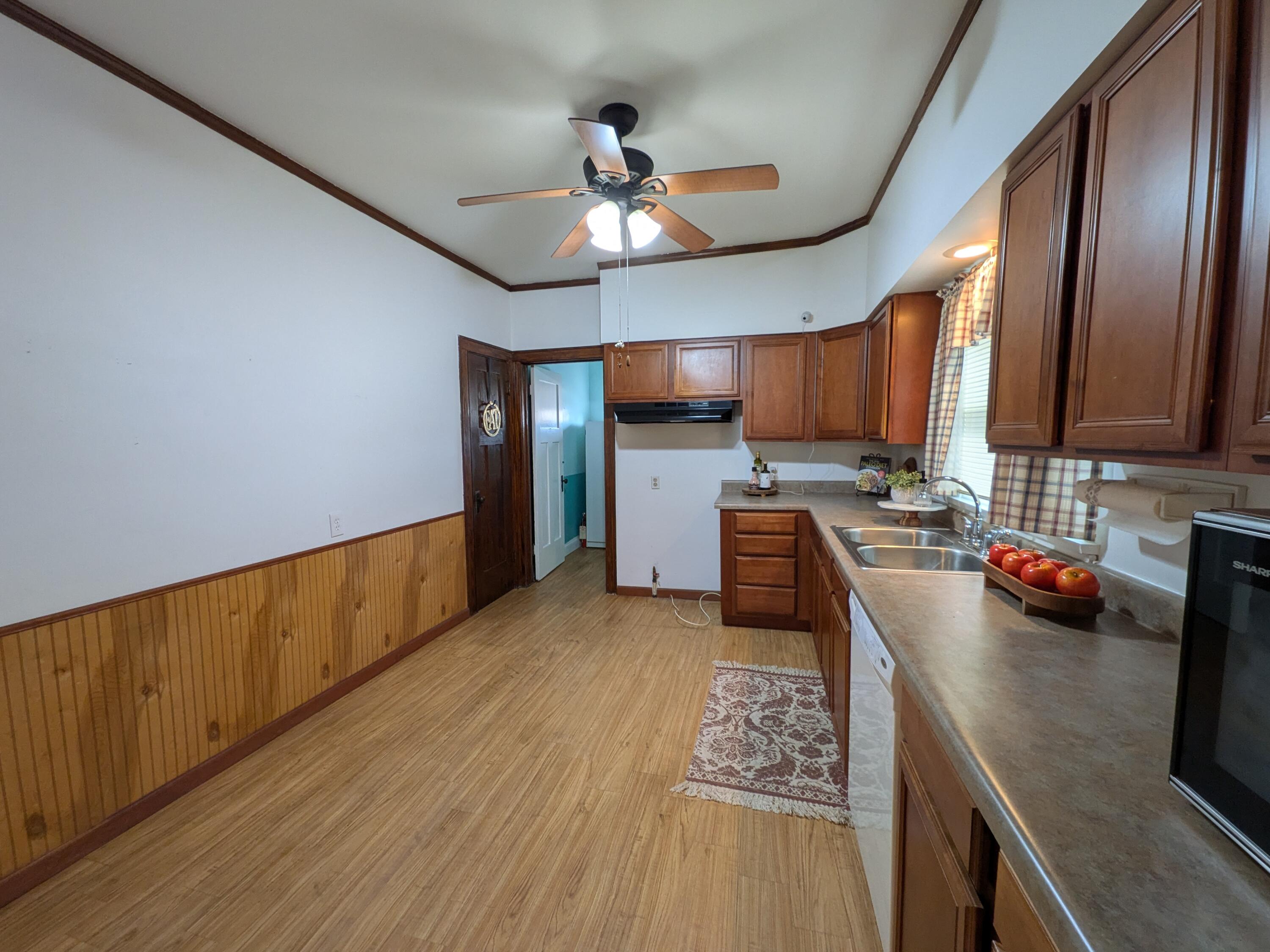 4125 Northcote Avenue