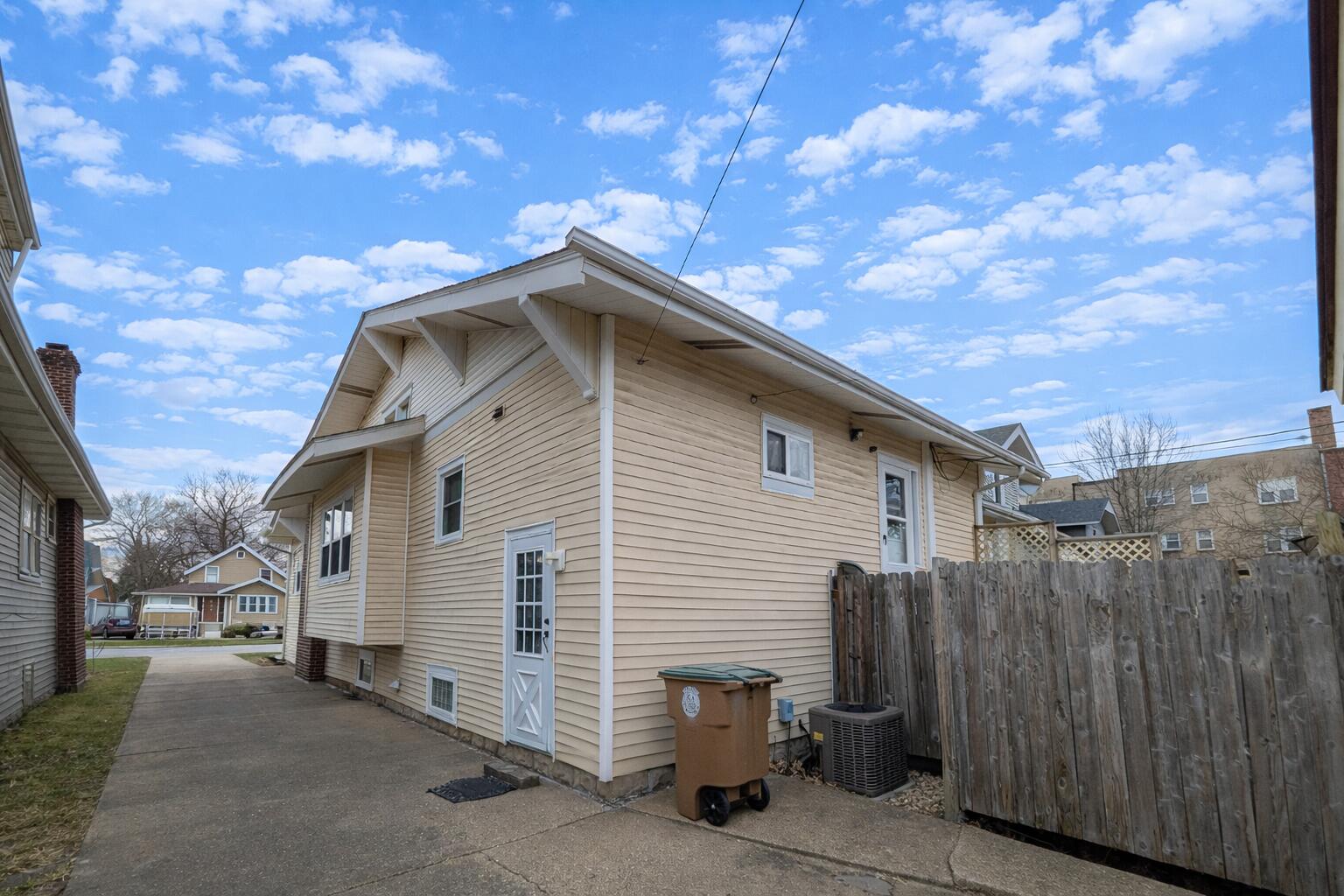 4125 Northcote Avenue