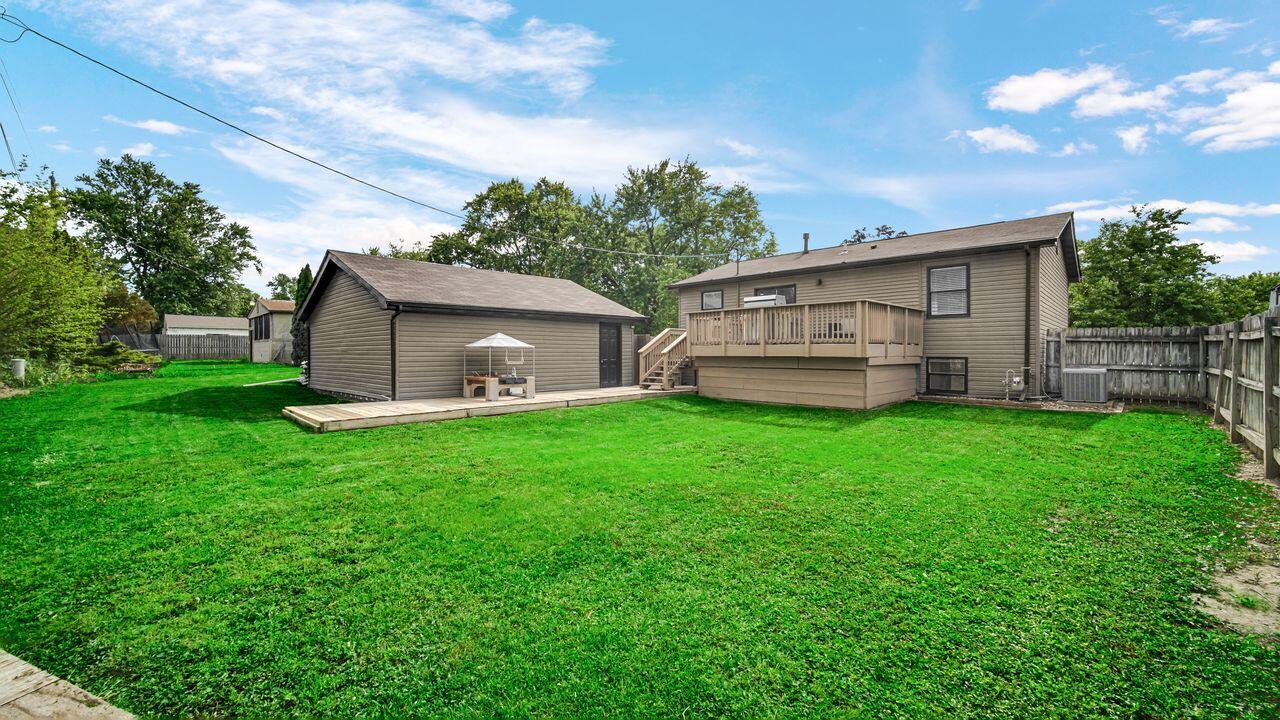 7409 Marshall Place