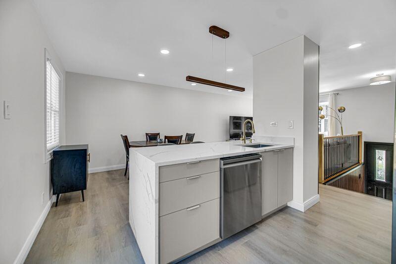 7409 Marshall Place