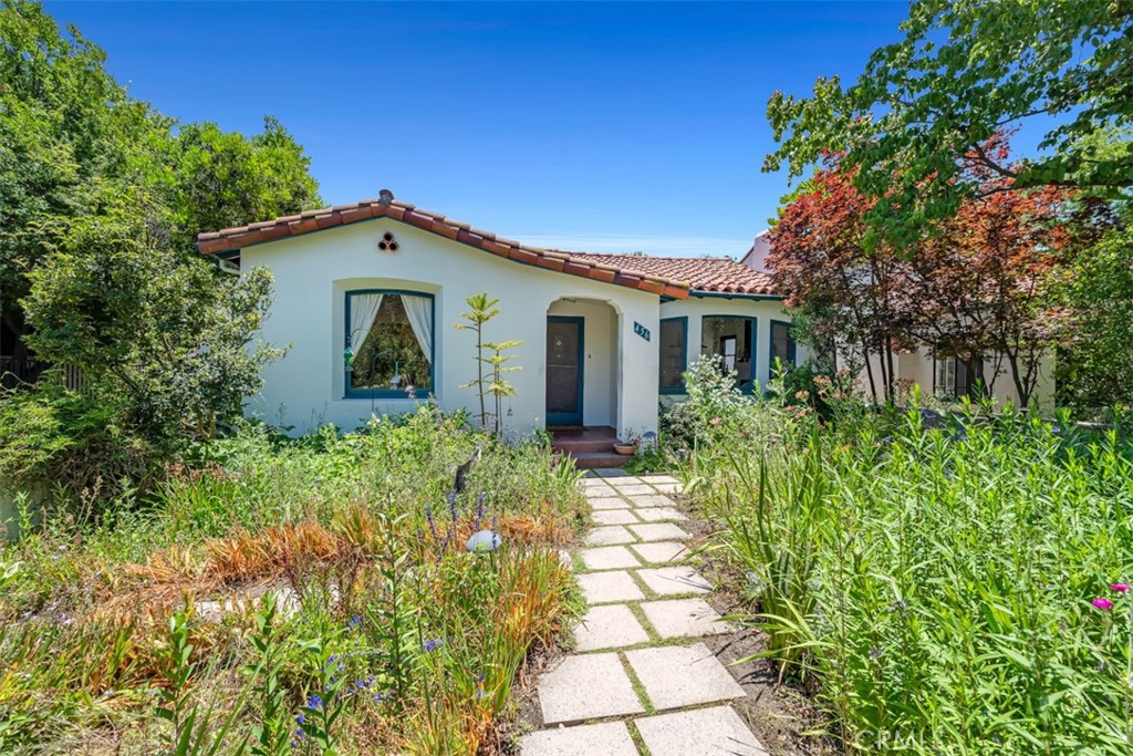456 Baughman Avenue