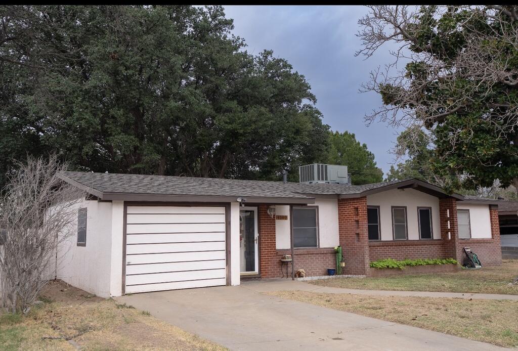 1302 S Gary Monahans TX