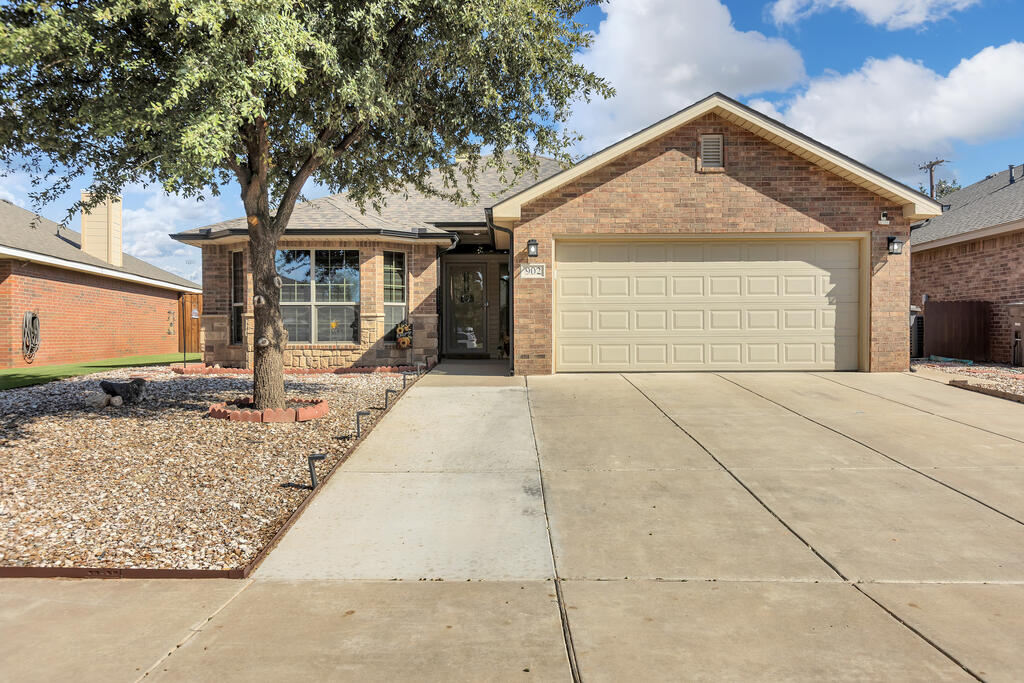 902 Nolan Ryan Dr Midland TX