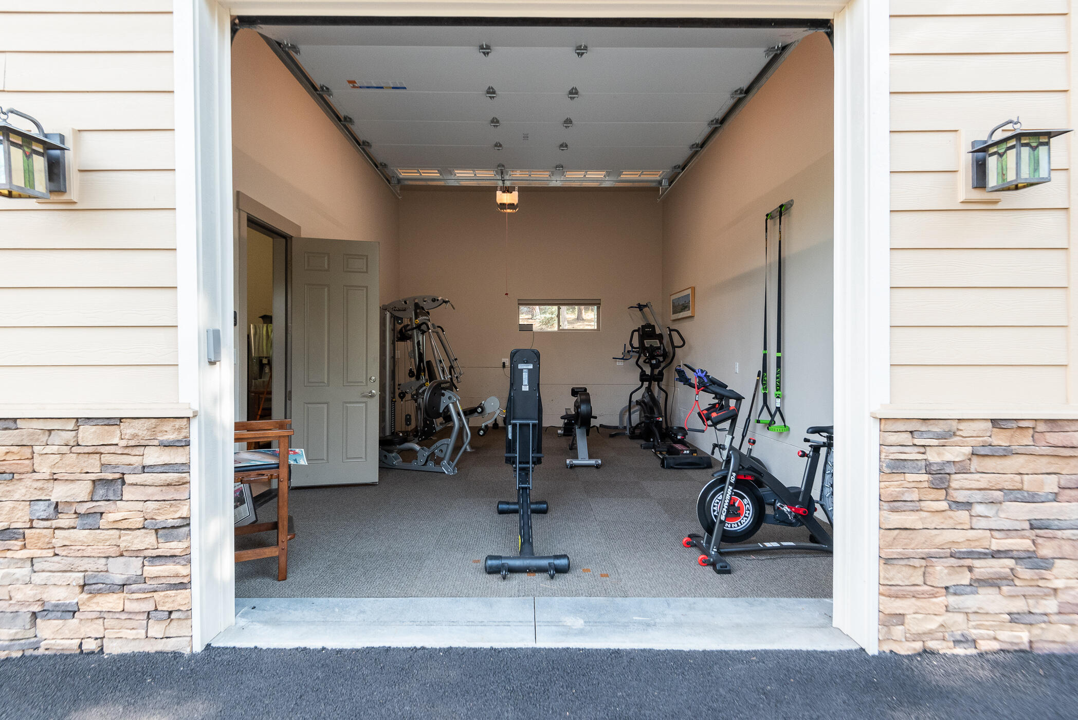 1121 NW Foxwood