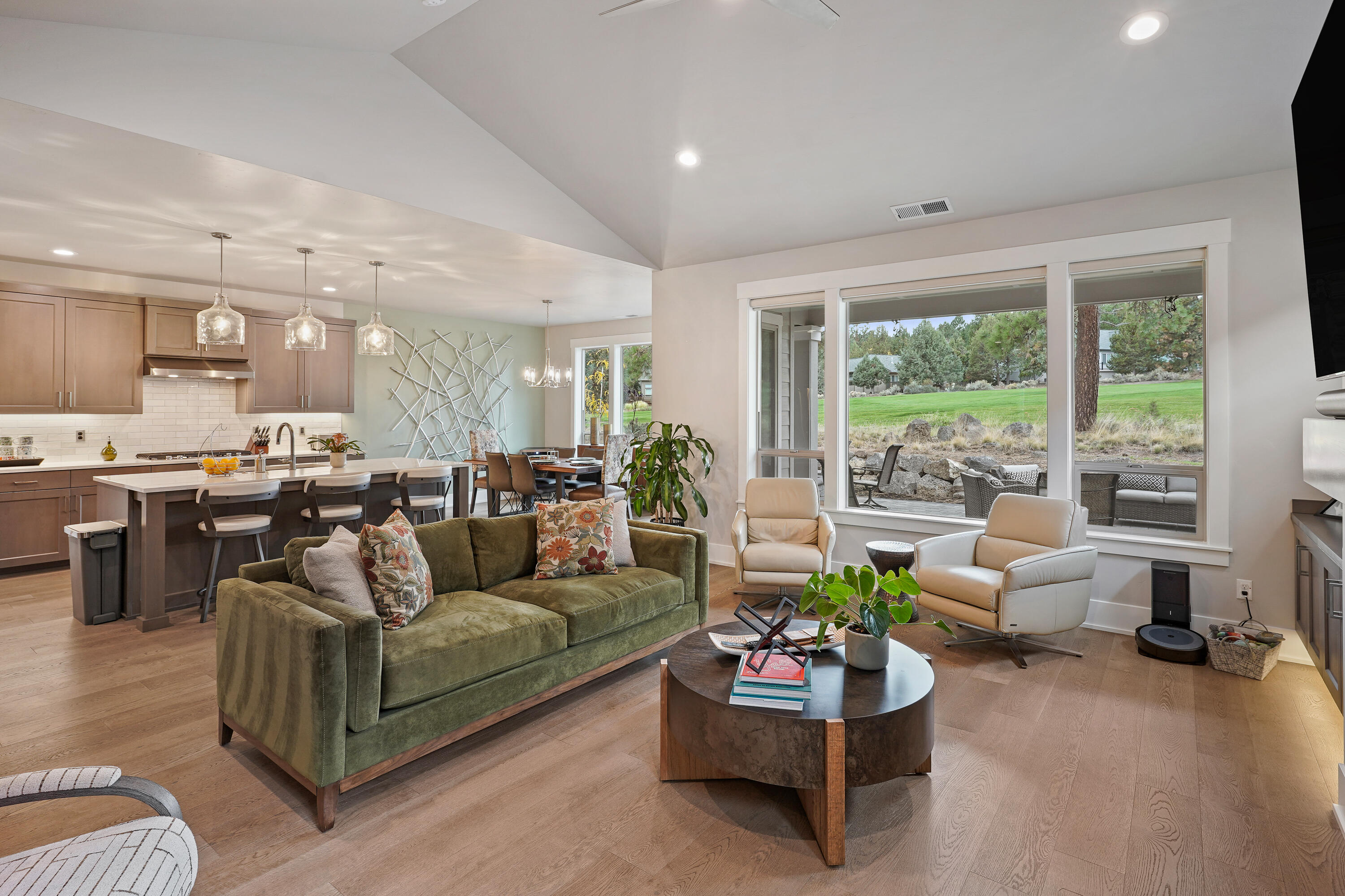 3043 NW Hidden Ridge Drive