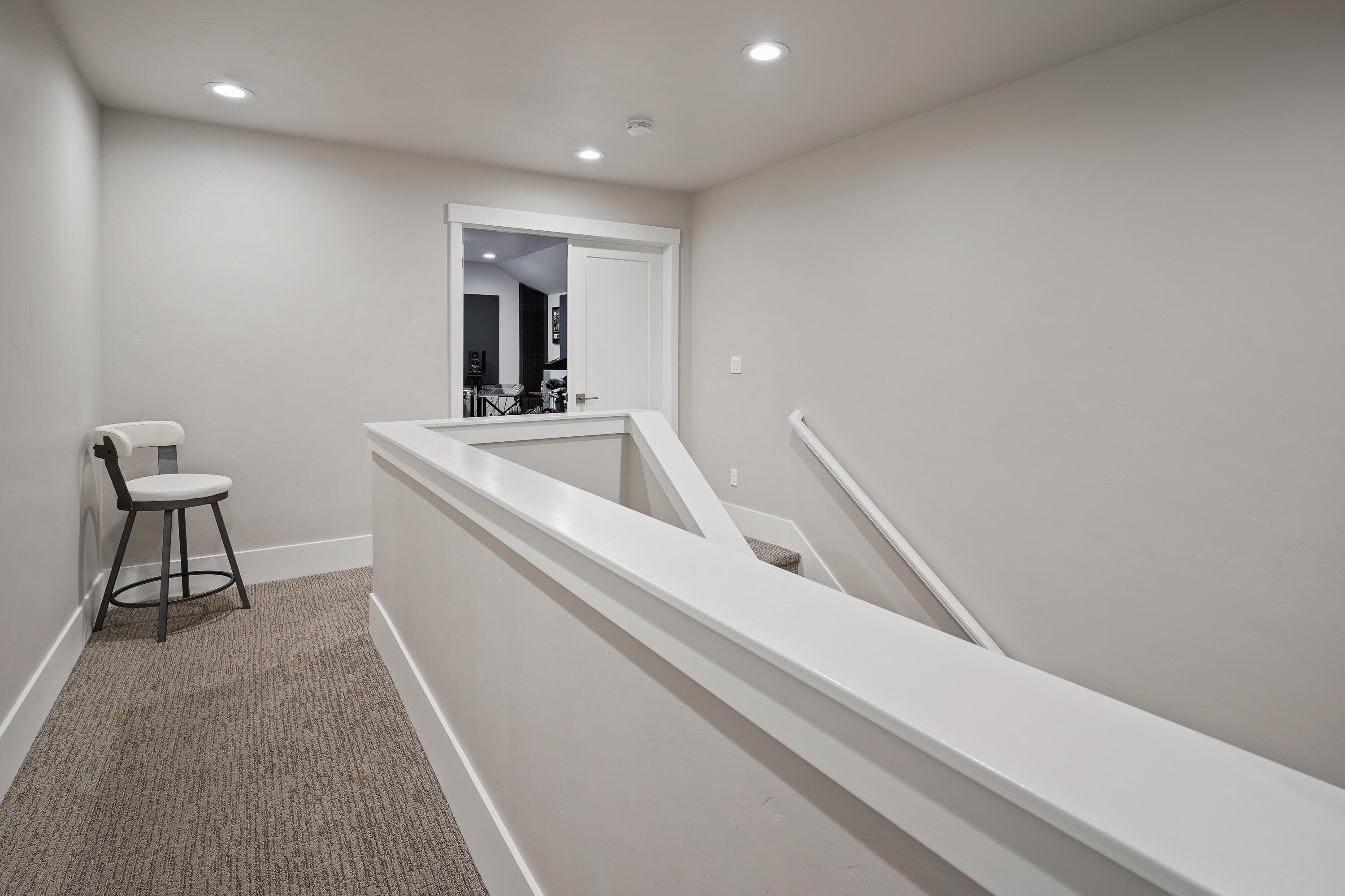 3043 NW Hidden Ridge Drive