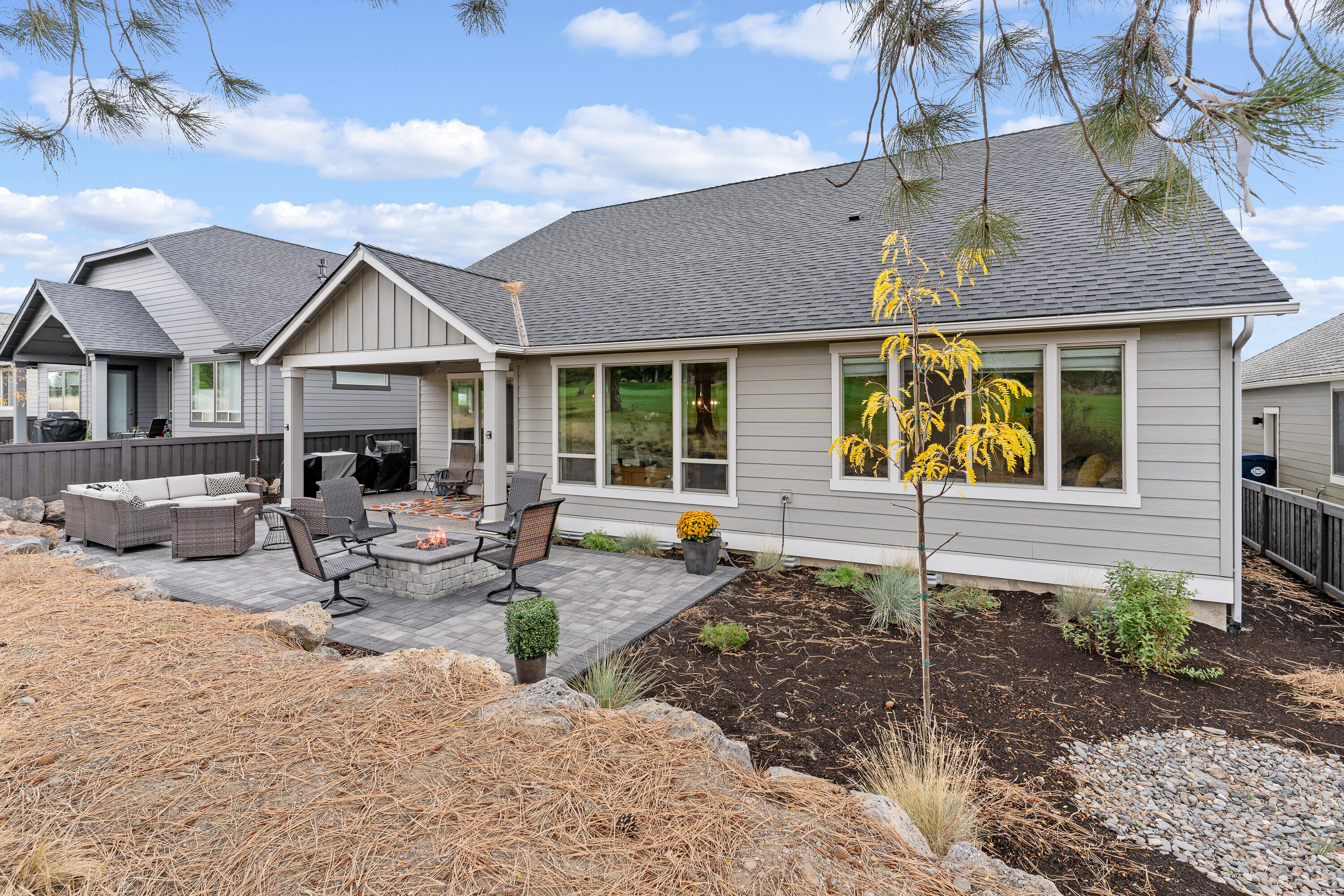 3043 NW Hidden Ridge Drive