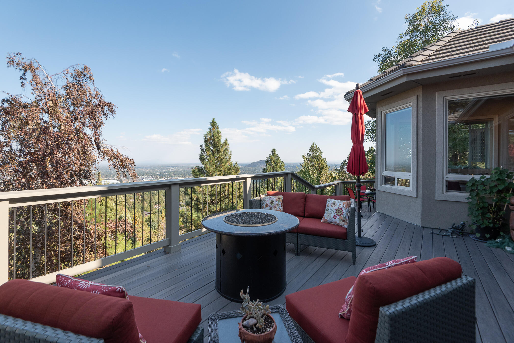1166 NW Redfield Circle