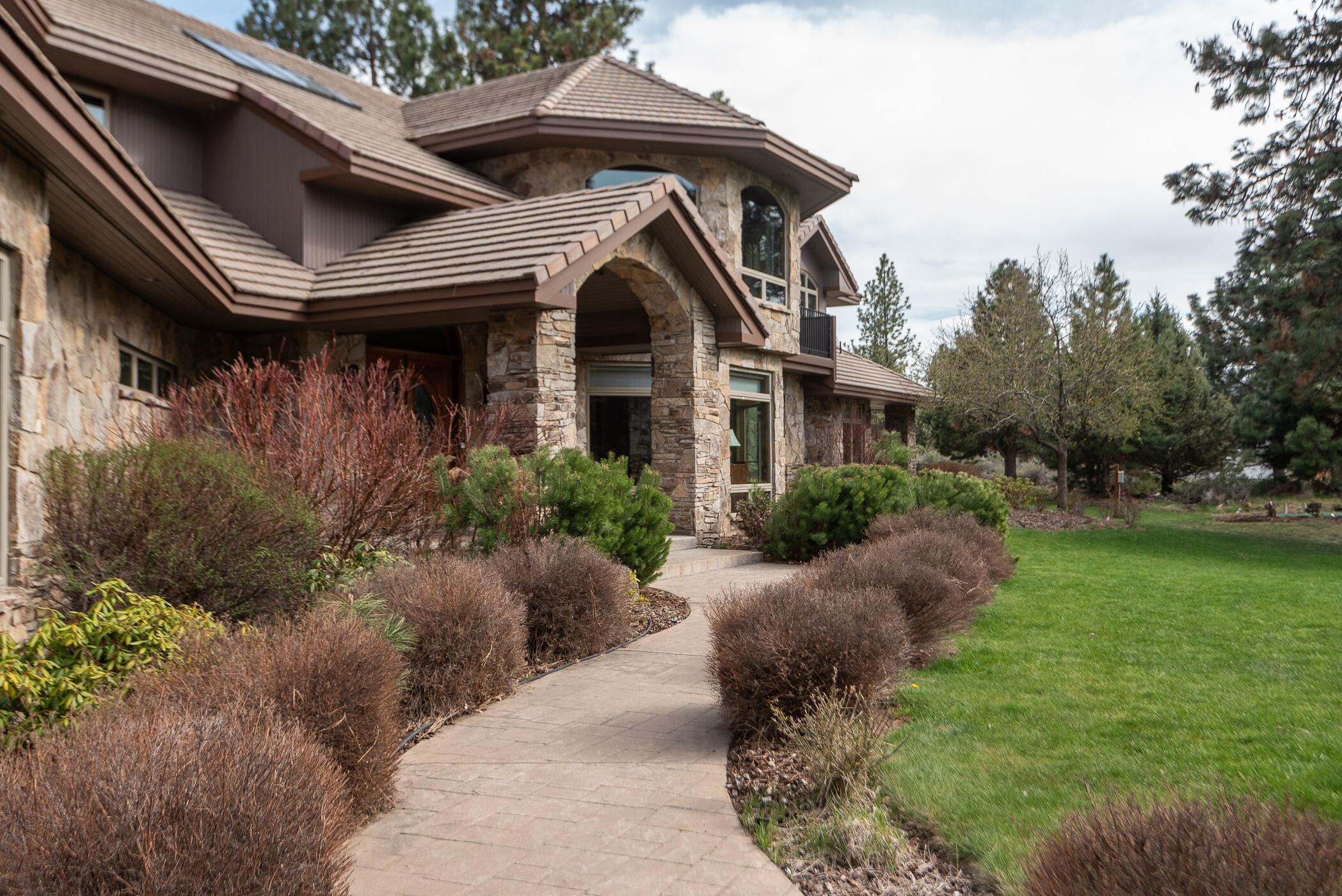 60340 Sunset View Drive