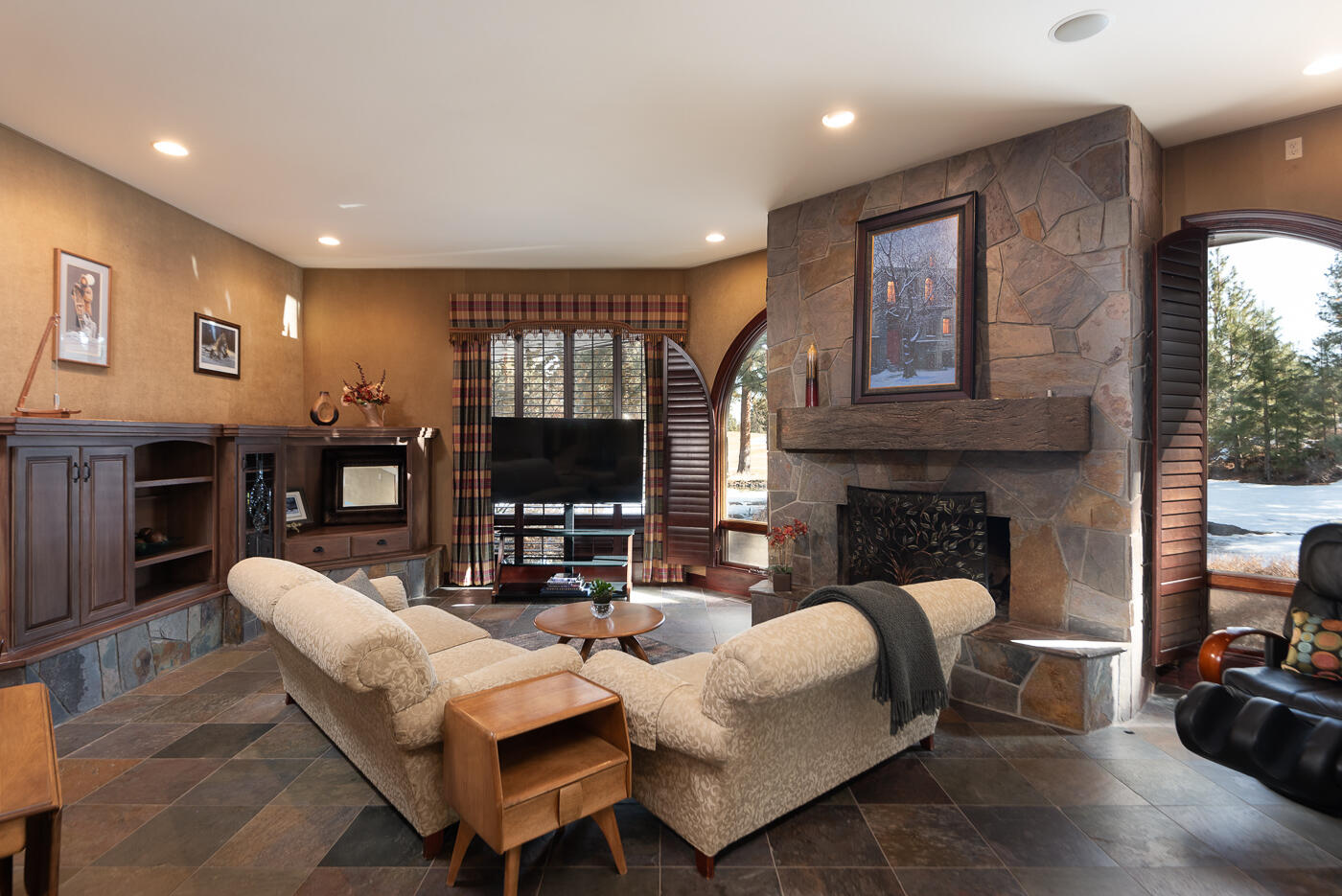 60340 Sunset View Drive