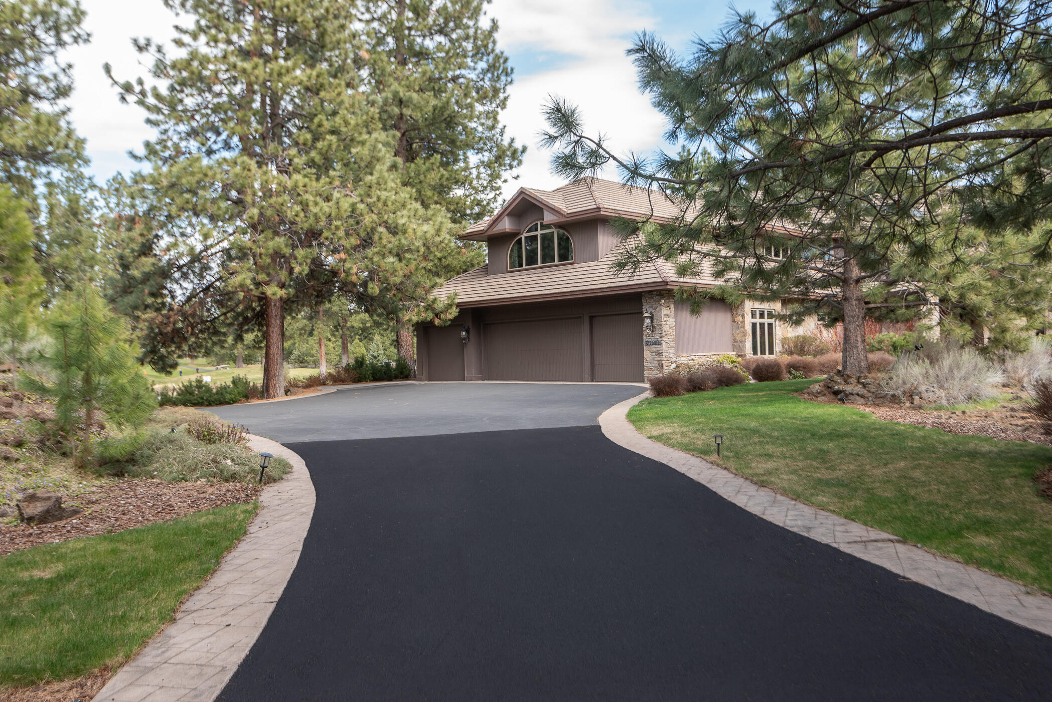 60340 Sunset View Drive