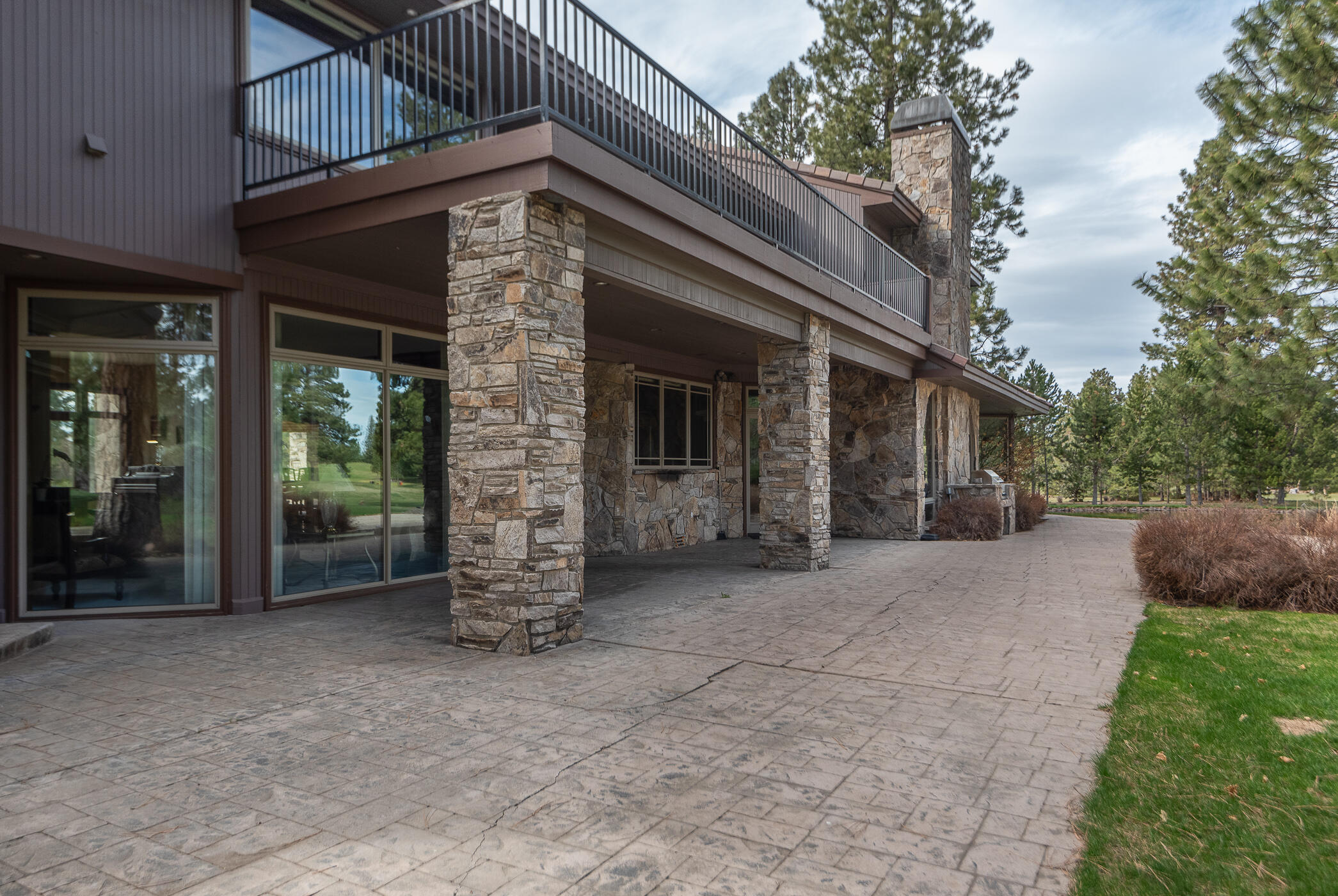 60340 Sunset View Drive