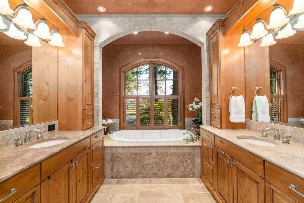 61951 Kildonan Court
