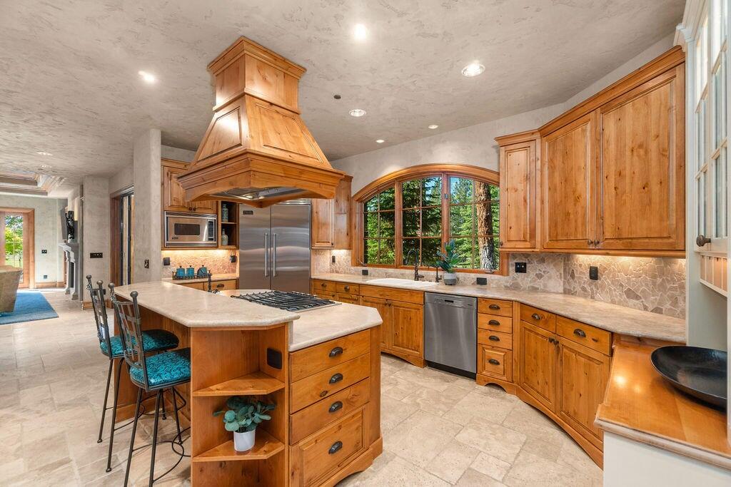61951 Kildonan Court