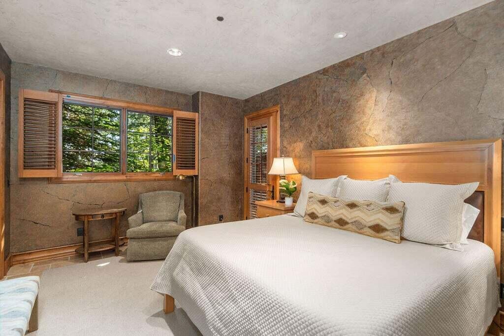 61951 Kildonan Court