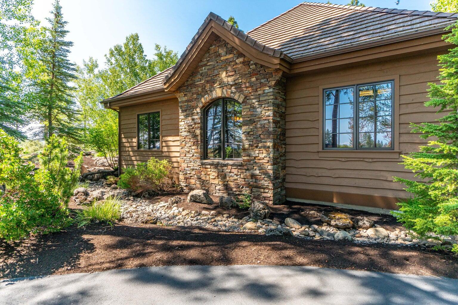 61951 Kildonan Court