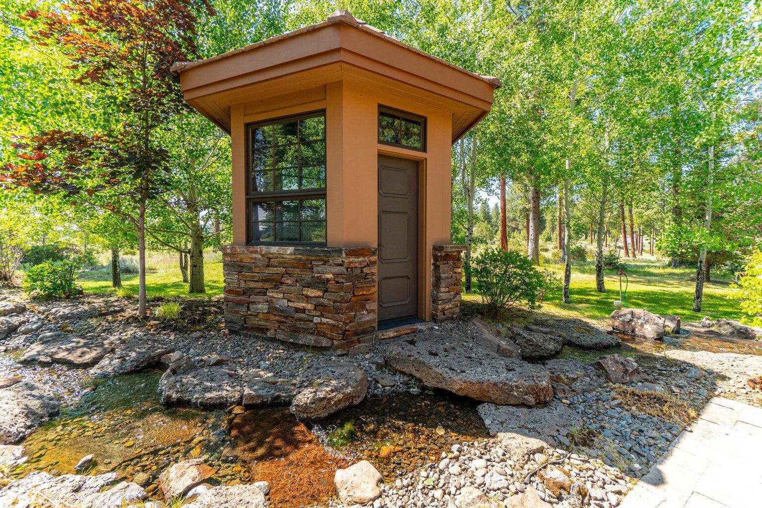 61951 Kildonan Court