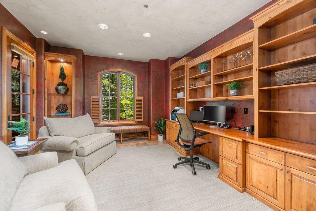 61951 Kildonan Court