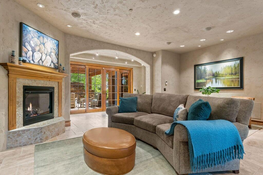 61951 Kildonan Court