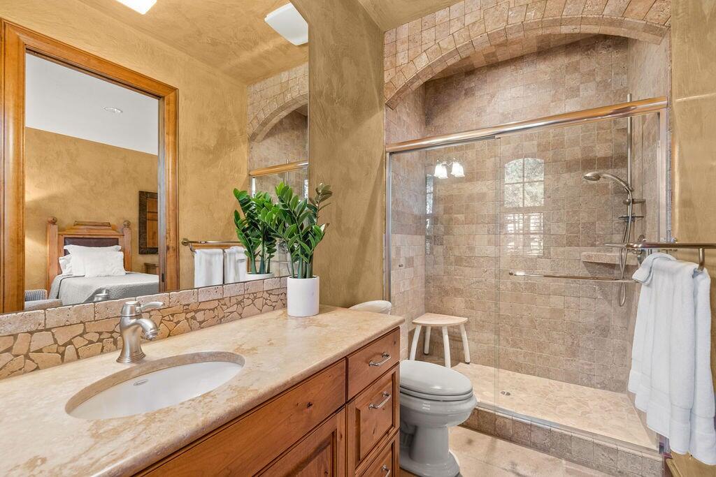 61951 Kildonan Court